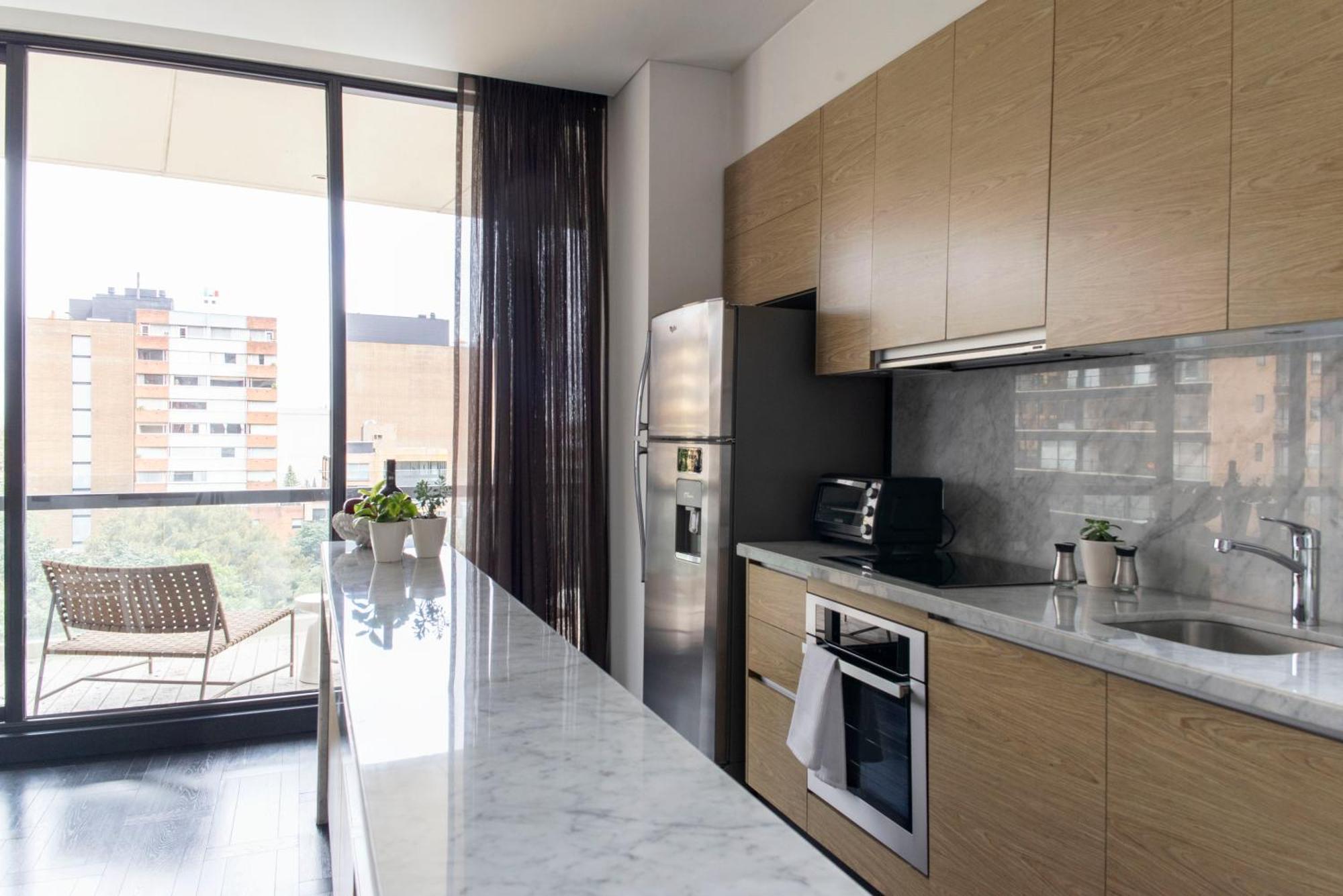 8010 Urban Living- Luxury Home Experience Богота Екстериор снимка