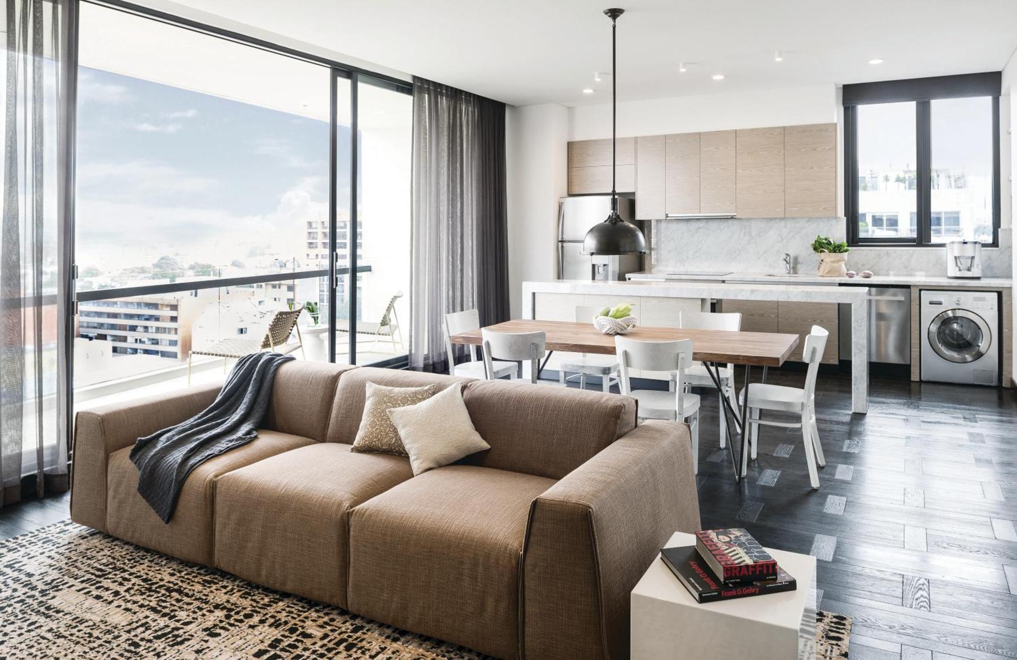 8010 Urban Living- Luxury Home Experience Богота Екстериор снимка