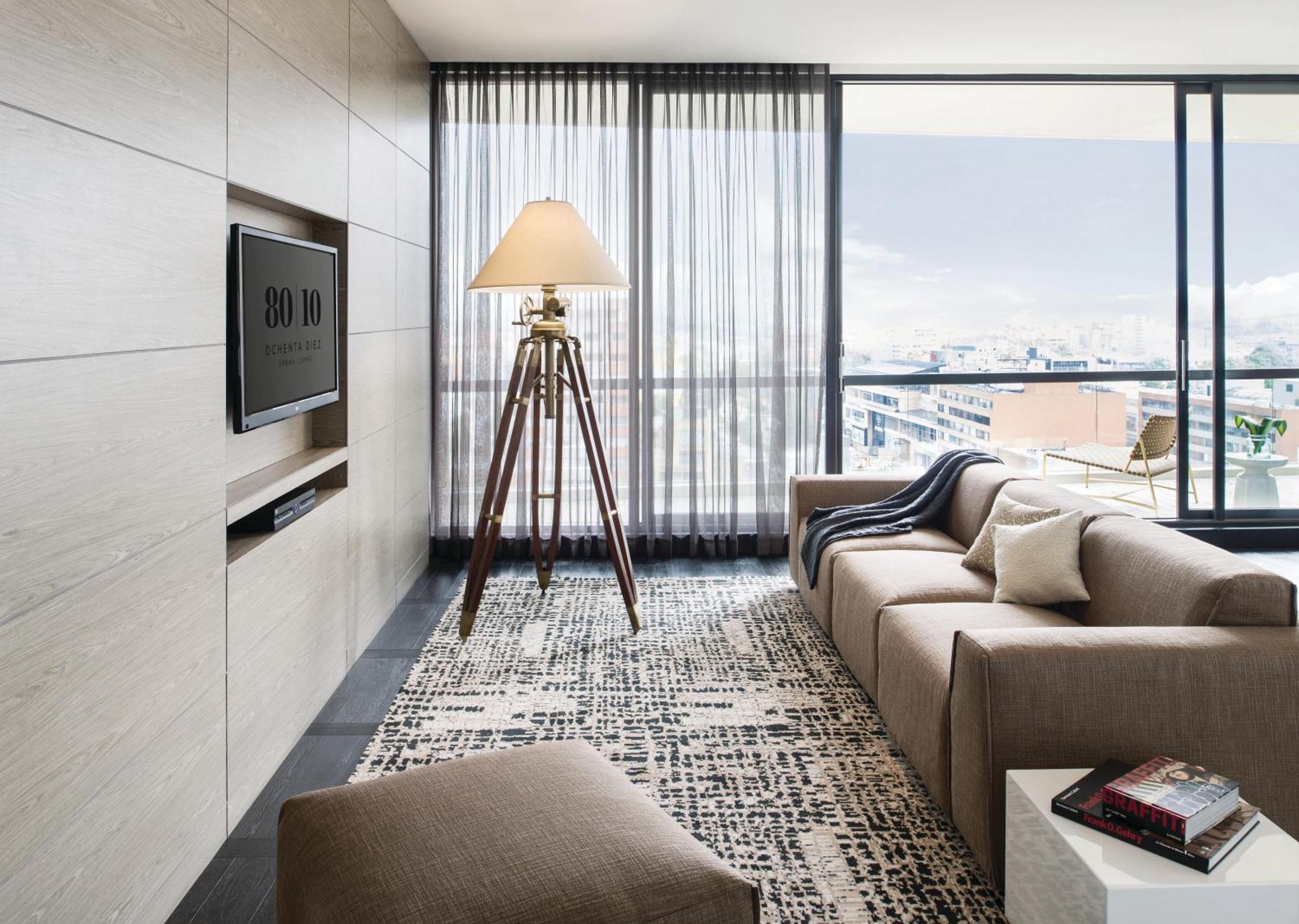 8010 Urban Living- Luxury Home Experience Богота Екстериор снимка